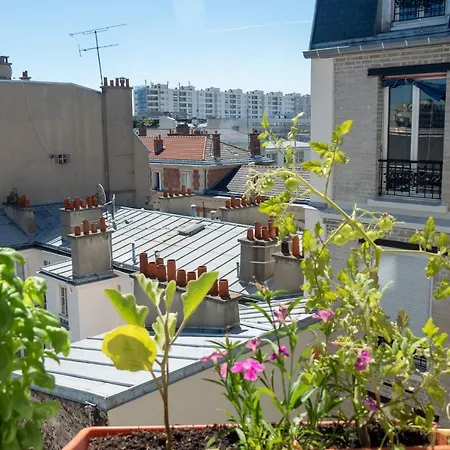 Lovely Place In Montmartre * Paris